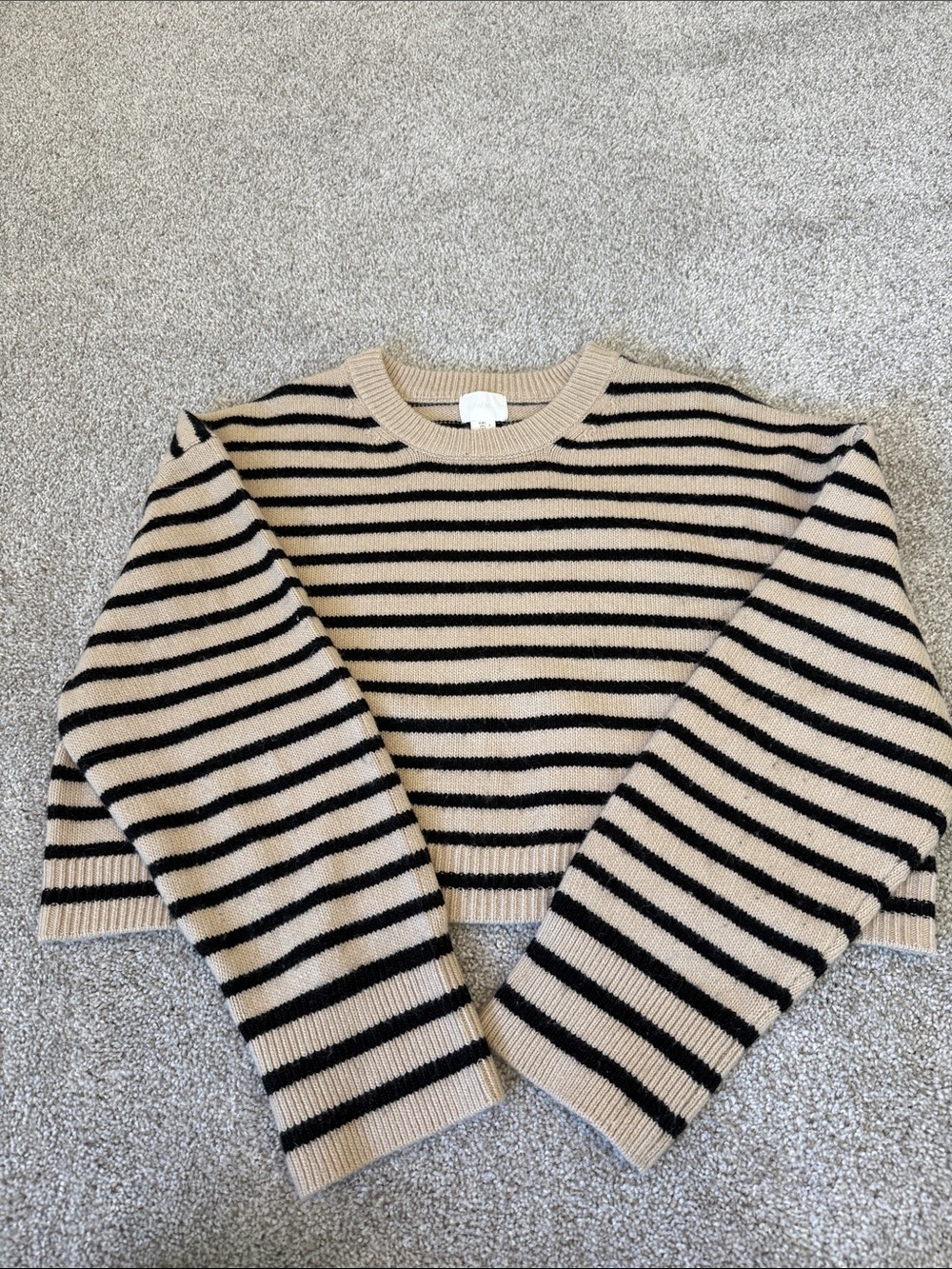 H&M Cropped Sweater